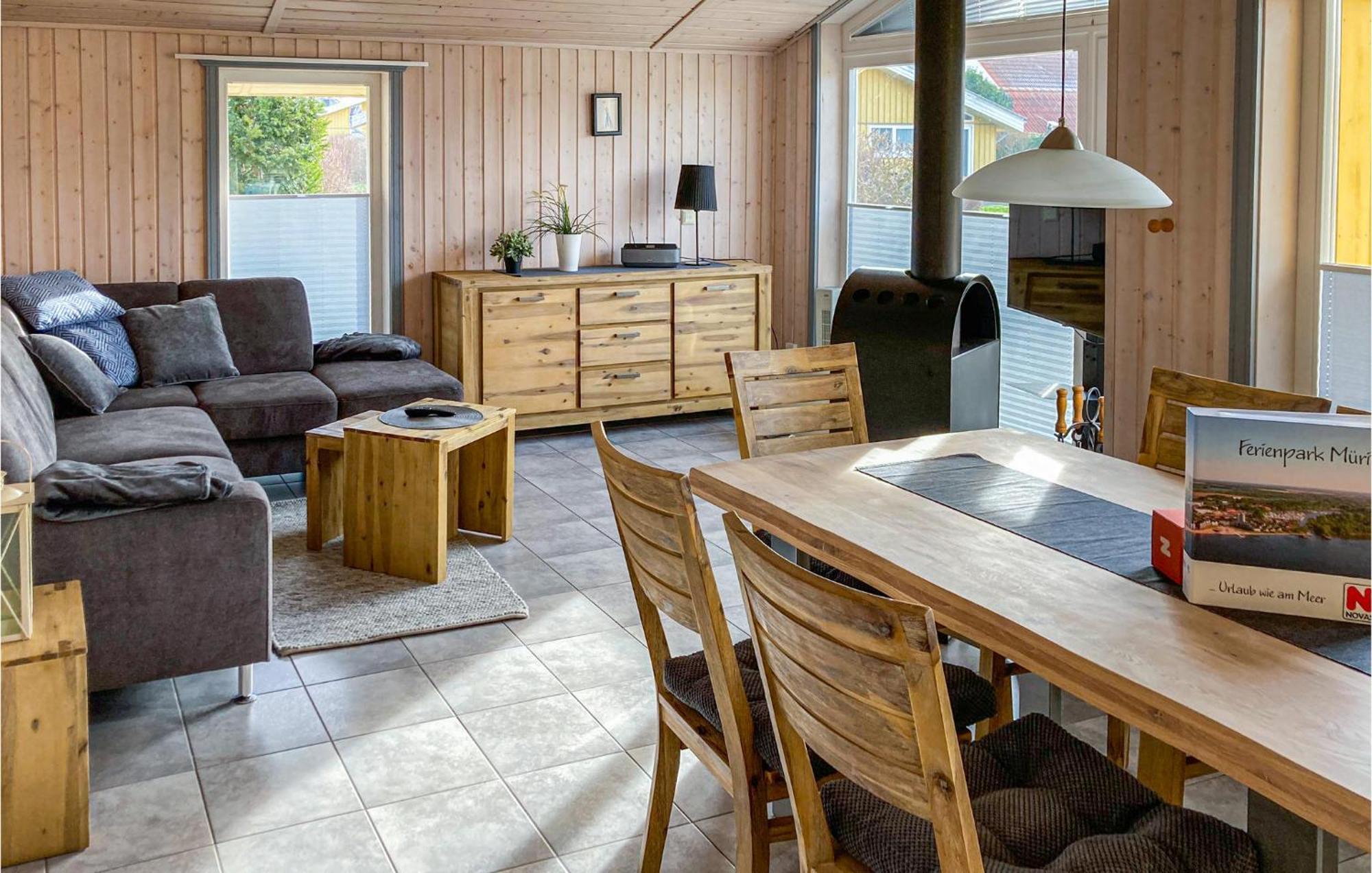 2 Bedroom Nice Home In Рехлин Экстерьер фото